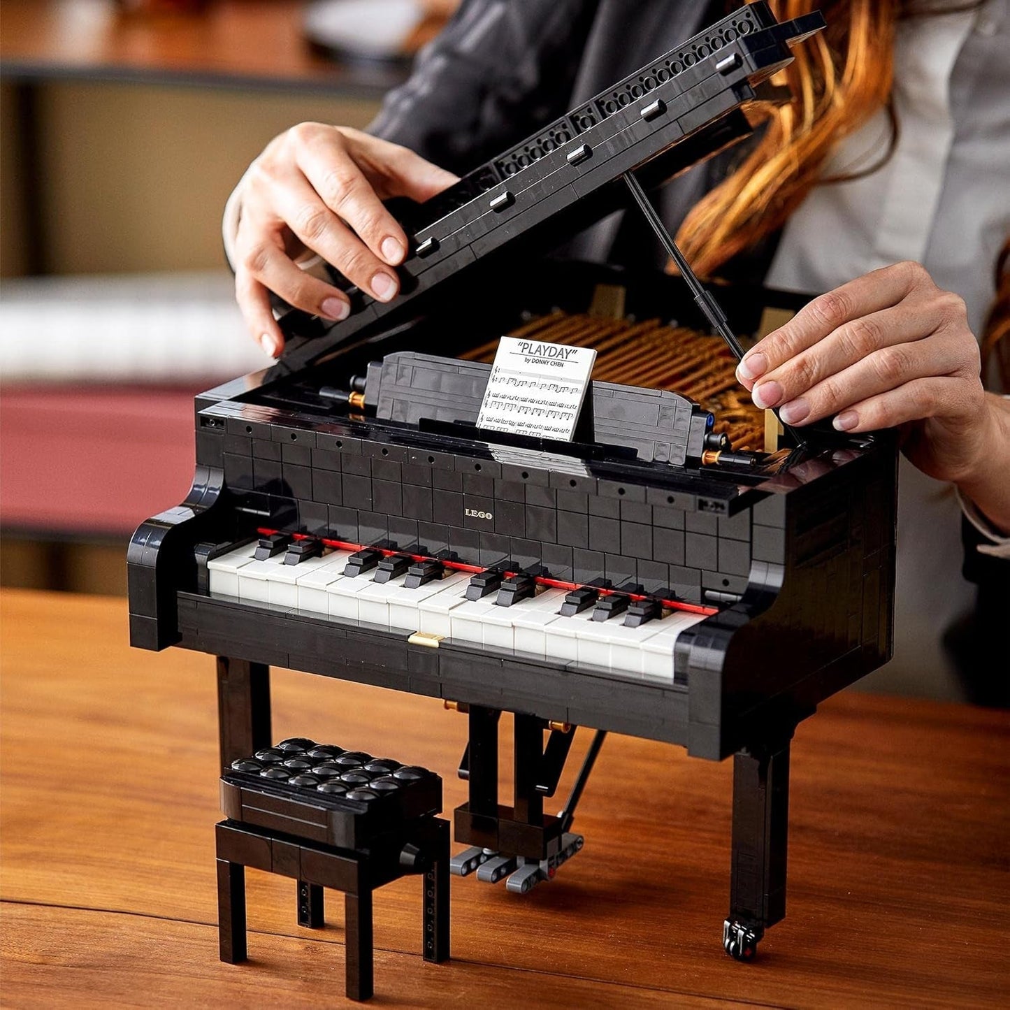 LEGO Ideas koncertní křídlo (21323); Stavebnice; Váš vlastní koncertní klavír; Skvělý modelářský projekt pro talentovaného pianistu, hudebníka, milovníka hudby nebo fandy (3 662 dílků) Stavebnice Besuche den LEGO-Store