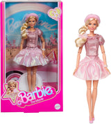 Barbie Film podle filmu Margot Robbie jako sběratelská figurka Barbie v růžové halence a tylové sukni se stylizovaným účesem a ladícími šperky JBJ53