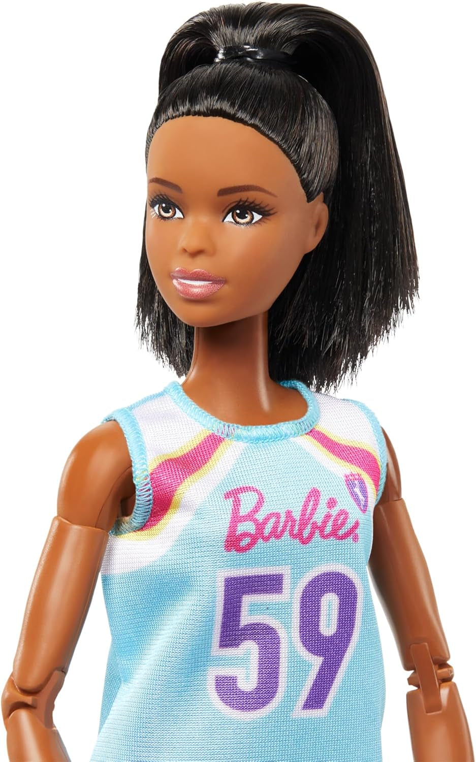 Barbie Made to Move Panenka a doplňky, bruneta basketbalistka s odnímatelnými sportovními šaty a míčem, 22 kloubů, HKT74