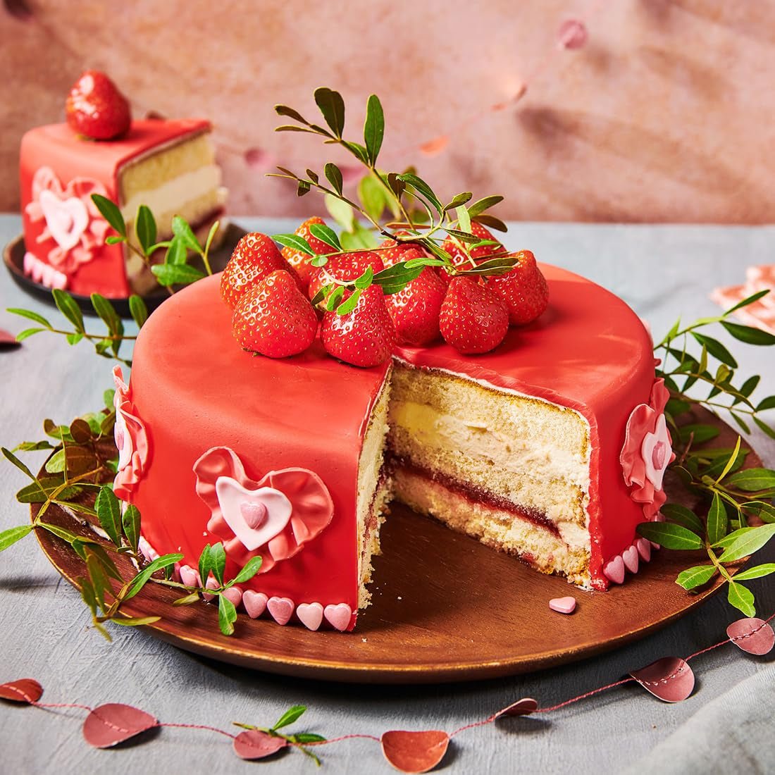 FunCakes Fire Red laminovaný fondán: Snadno použitelný, hladký, pružný, měkký a ohebný, ideální pro zdobení dortů, Halal, Košer a bez lepku, 1 kg (1 balení) Cukrová pasta Naty Shop