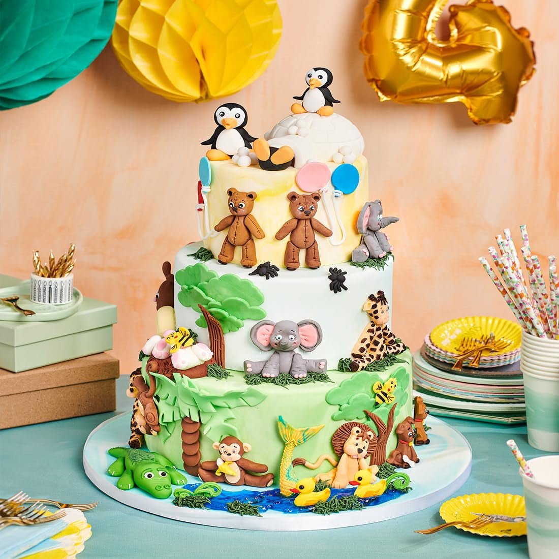FunCakes Roll Fondant Elegant Ivory: snadné použití, hladký, pružný, měkký a poddajný, ideální pro zdobení dortů, halal, košer a bez lepku, 250 g Naty Shop Sugarpaste
