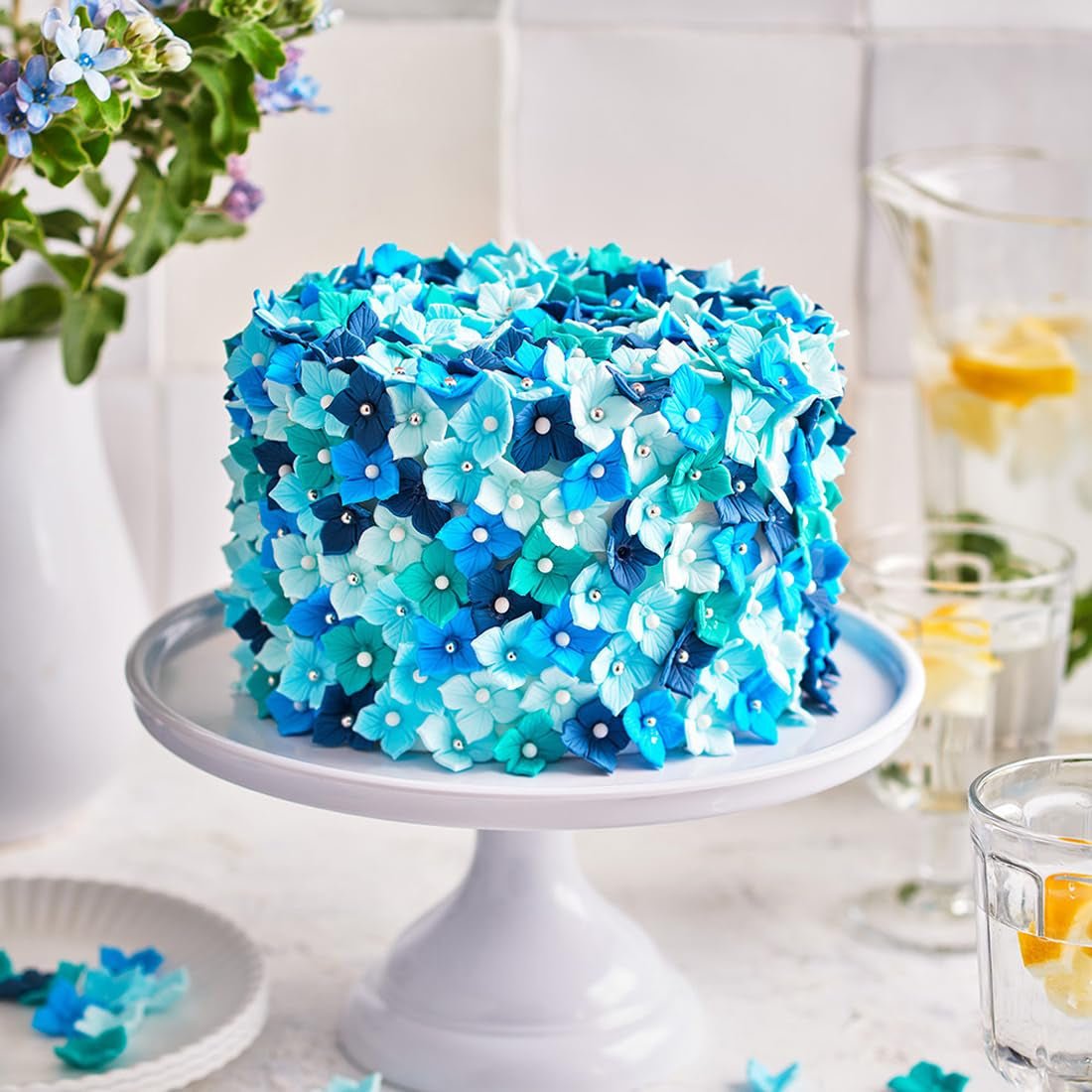 FunCakes Sea Blue Laminovaný fondán: Snadné použití, hladký, pružný, měkký a ohebný, ideální pro zdobení dortů, Halal, košer a bez lepku, 250 g cukrové pasty Naty Shop