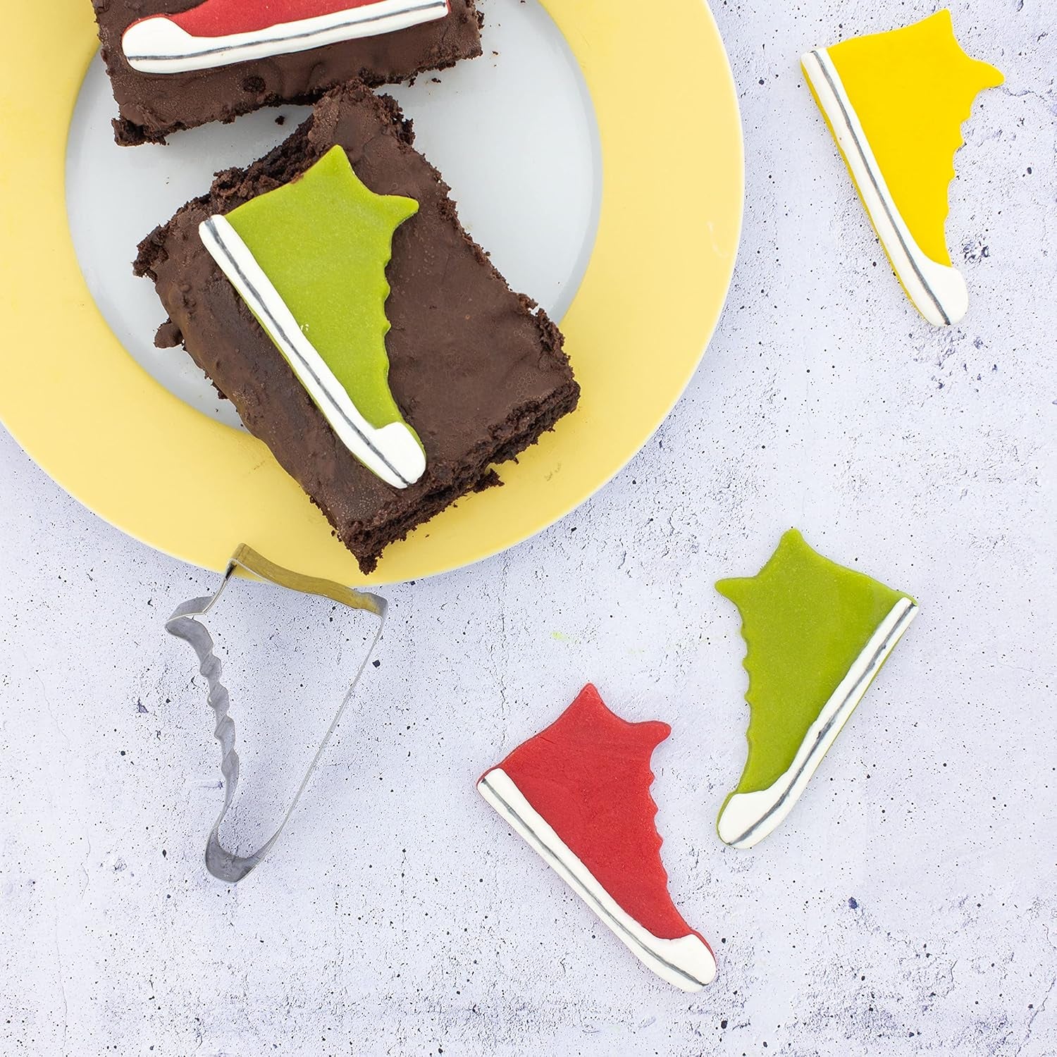 Günthart BackDecor 250g bílý fondant, 100% vegan, bez palmového oleje, odolný proti roztržení pro potahování dortů a pečiva, vhodný na modelování, balení 2 ks (1 x 250 g) Naty Shop cukrová pasta