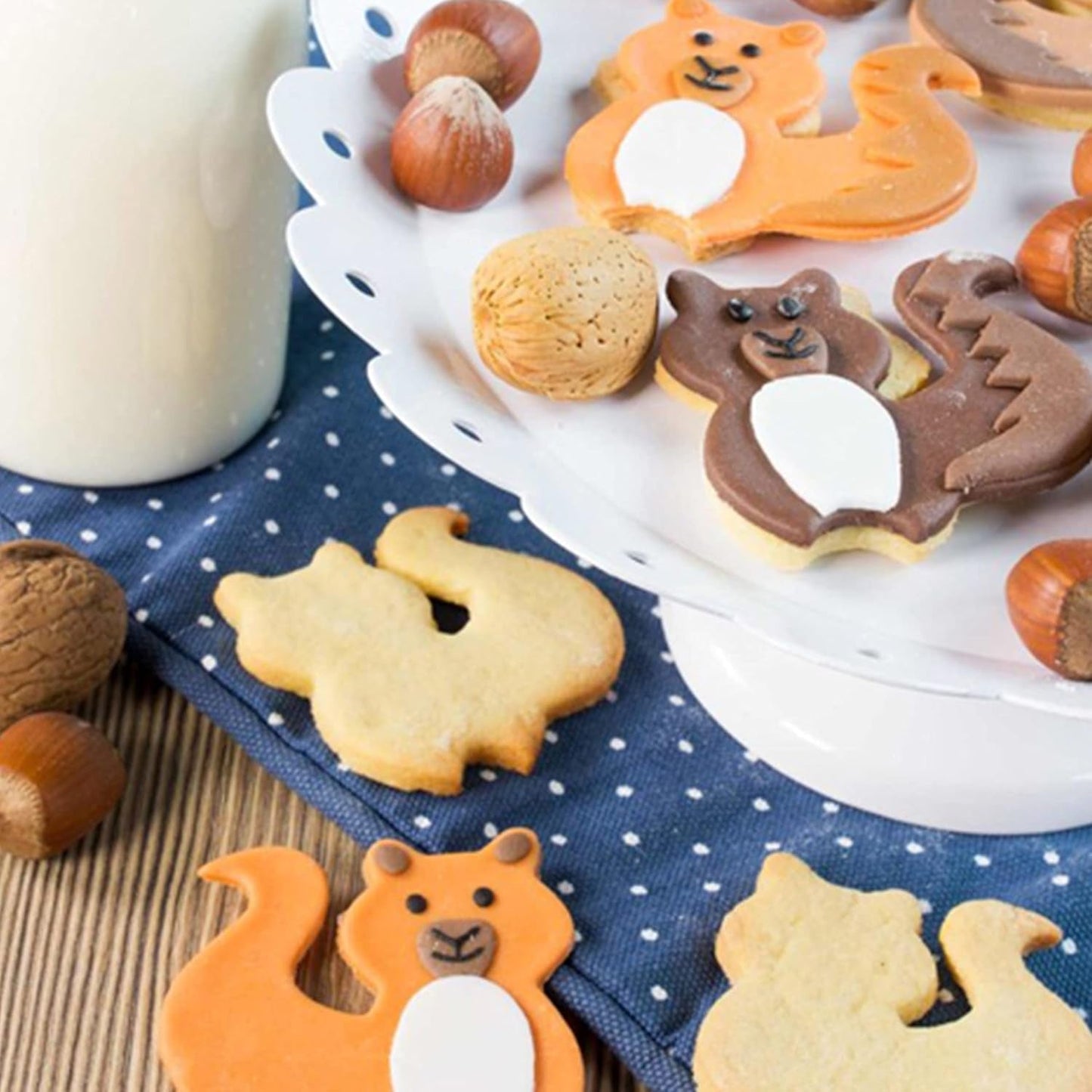 Günthart BackDecor 800 g bílý fondán Bílá dekorativní tabulka na potahování, polevu nebo modelování, bez palmového oleje, připravená k použití a snadno zpracovatelná s cukrovou pastou Naty Shop