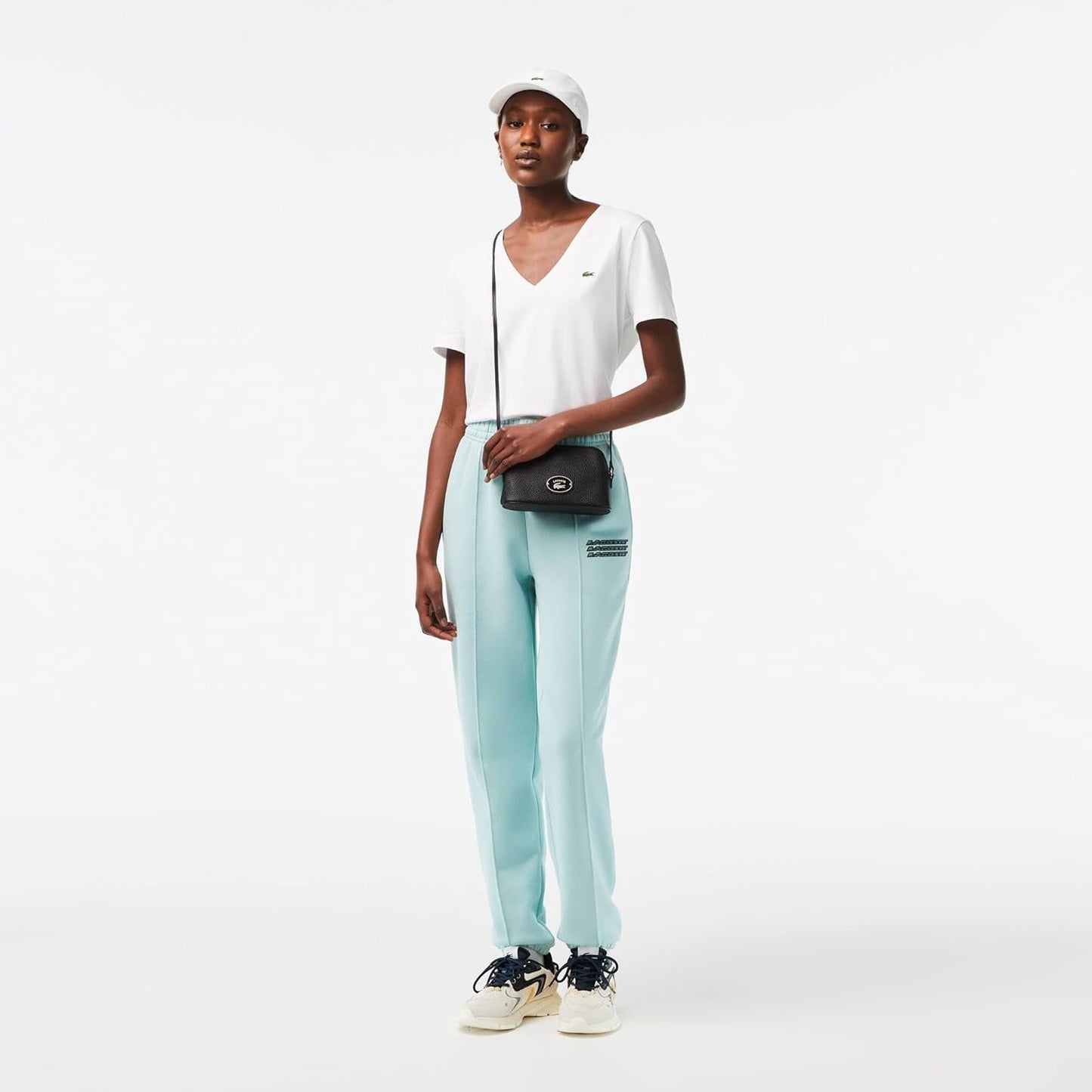 Taška Lacoste Nf4077gz, černá Dámské tašky Naty Shop