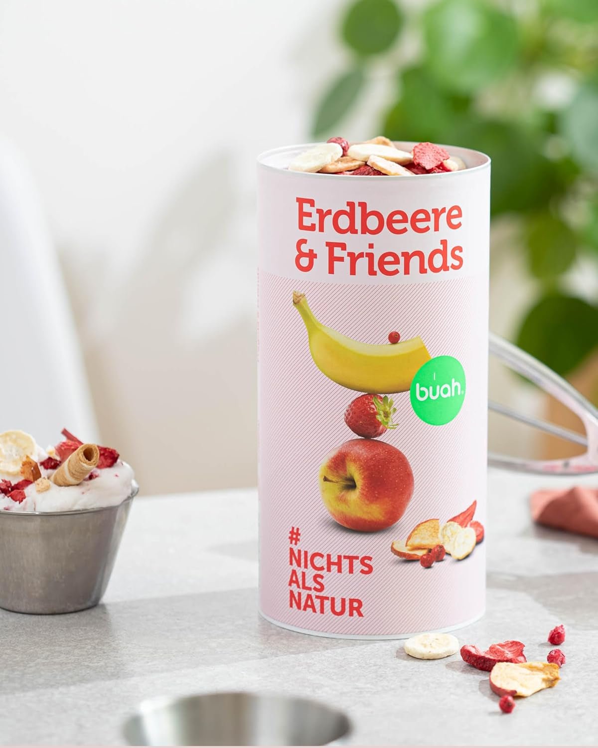Mrazem sušená ovocná směs BUAH® | Lyofilizované jahody, banány, jablka a rybíz bez přidaného cukru | 100% ovoce | Veganské, bezlepkové, bezlaktózové (140g) dehydratované produkty Naty Shop
