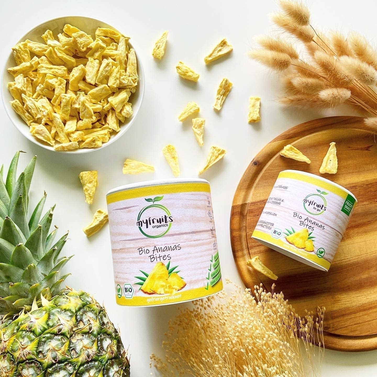 myfruits bio lyofilizovaný ananas, 300g, sušené ovoce bez přísad, 100% ananas na velké kousky, lyofilizované ovoce do müsli nebo jako svačina Dehydrované produkty Naty Shop
