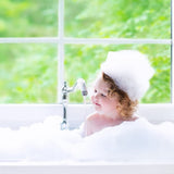 PAEDIPROTECT šampon a mycí mléko pro kojence a děti 2v1 200 ml, jemné mytí a vlásky bez parfemace a mikroplastů, sprchový gel hydratuje suchou a citlivou pokožku, i pro dospělé Děti - péče o pleť a koupel Naty Shop