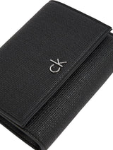 Dámská peněženka Calvin Klein Daily Medium Trifold Klein, Černá (Ck Black), Dámská peněženka Naty Shop v životní velikosti