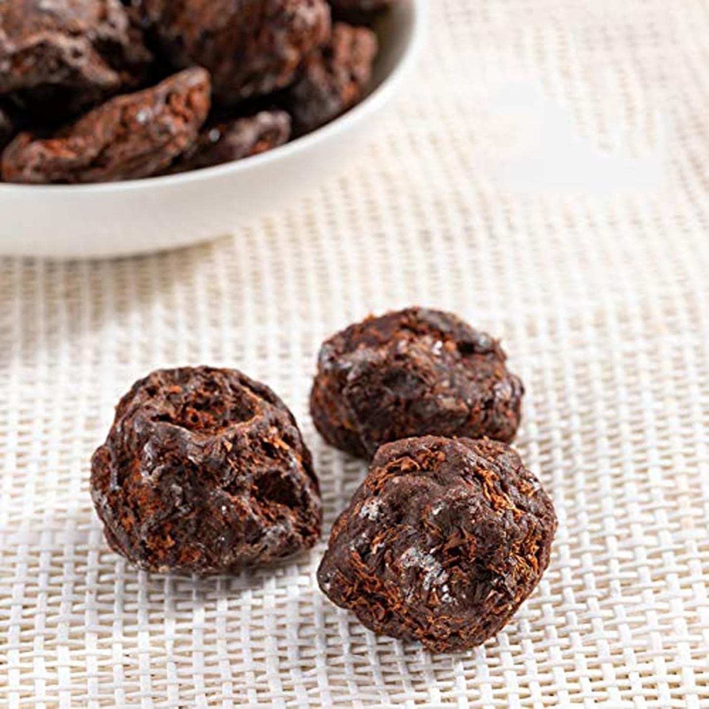 Slané sladké asijské švestky popraskané švestky zavařeniny 2 sáčky Tradiční čínské ovocné sladkosti è¯æ¢... (4,23 oz za sáček) Naty Shop Dehydratované produkty