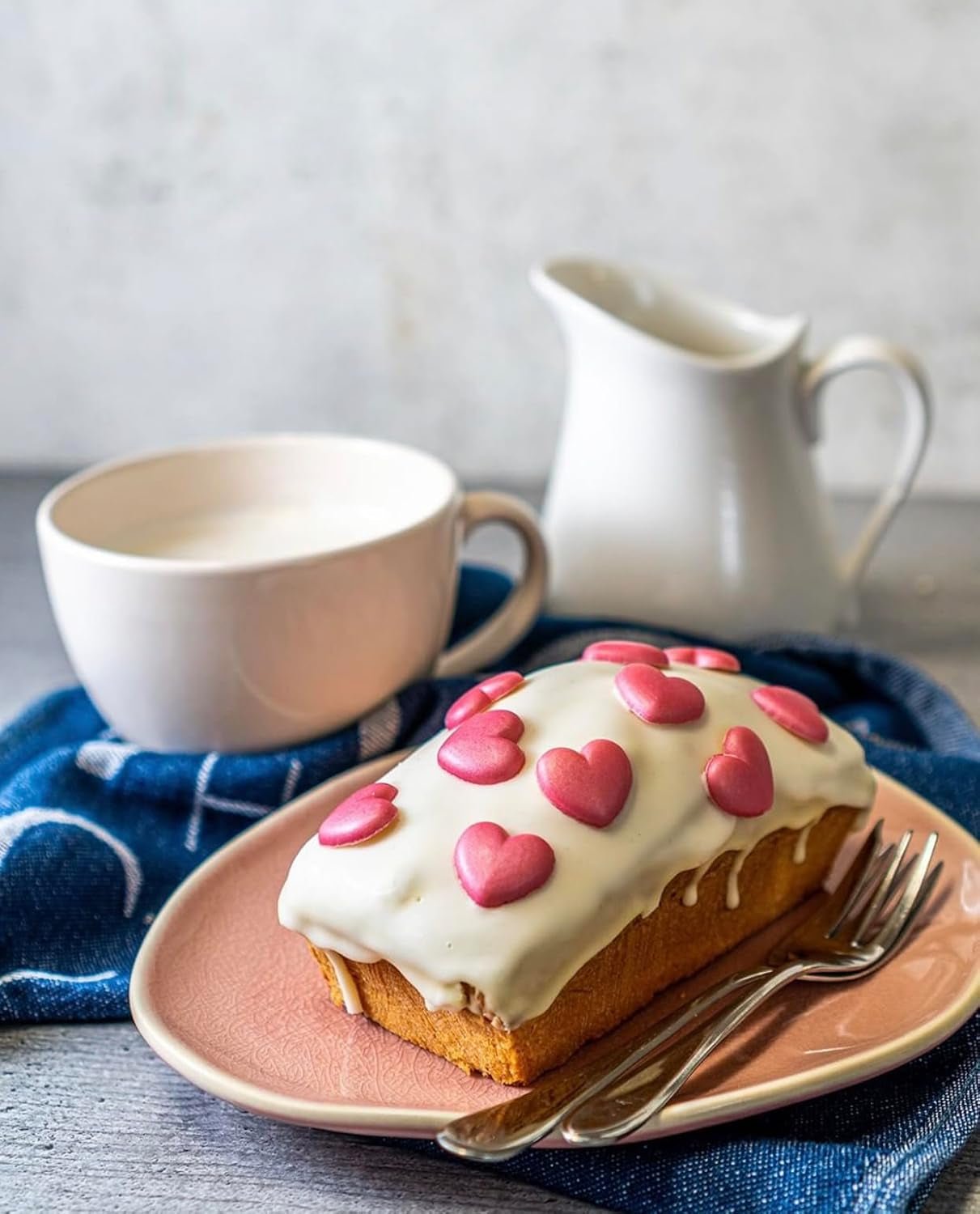 RUF Cake Glaze Bourbon Vanilka, 100g v sáčku, vhodné do mikrovlnné trouby, na polevání a zdobení sušenek, muffinů a dortů, bezlepková cukrová pasta Naty Shop