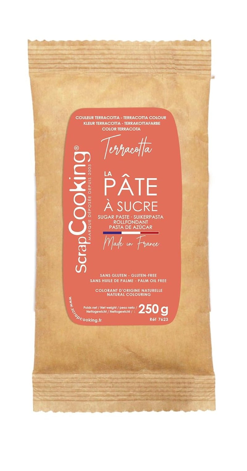 ScrapCooking - Pâte Ã Sucre Vert Sauge 250 g - Colorant d'Origine Naturelle - Sans Gluten, Sans Huile de Palme - Pour Gâteaux, Pâtisseries Anniversaire - Vert Pastel - Fabrikie en France - 7621 Cukrová pasta Naty Shop Red terracotta