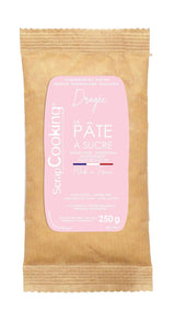 ScrapCooking - Pâte Ã Sucre Vert Sauge 250g - Colorant d'Origine Naturelle - Sans Gluten, Sans Huile de Palme - Pour Gâteaux, Pâtisseries Anniversaire - Vert Pastel - Fabrikie en France - 7621 Cukrová pasta Naty Shop Pastel růžová