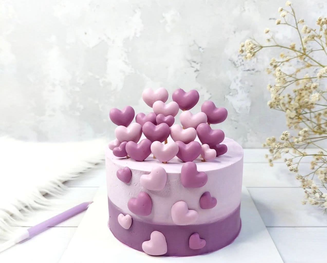 Sada 6 jedlých cukrových dekorací, dekorace z cukrové pasty Purple Hearts Naty Shop
