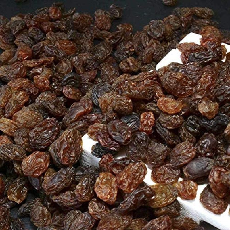 Bio sirné sultánky - 500 g. Dehydrované a syrové. Dehydrované sultánky bez přidaného cukru ke konzumaci jako svačiny nebo dezerty. Dehydrované produkty Naty Shop