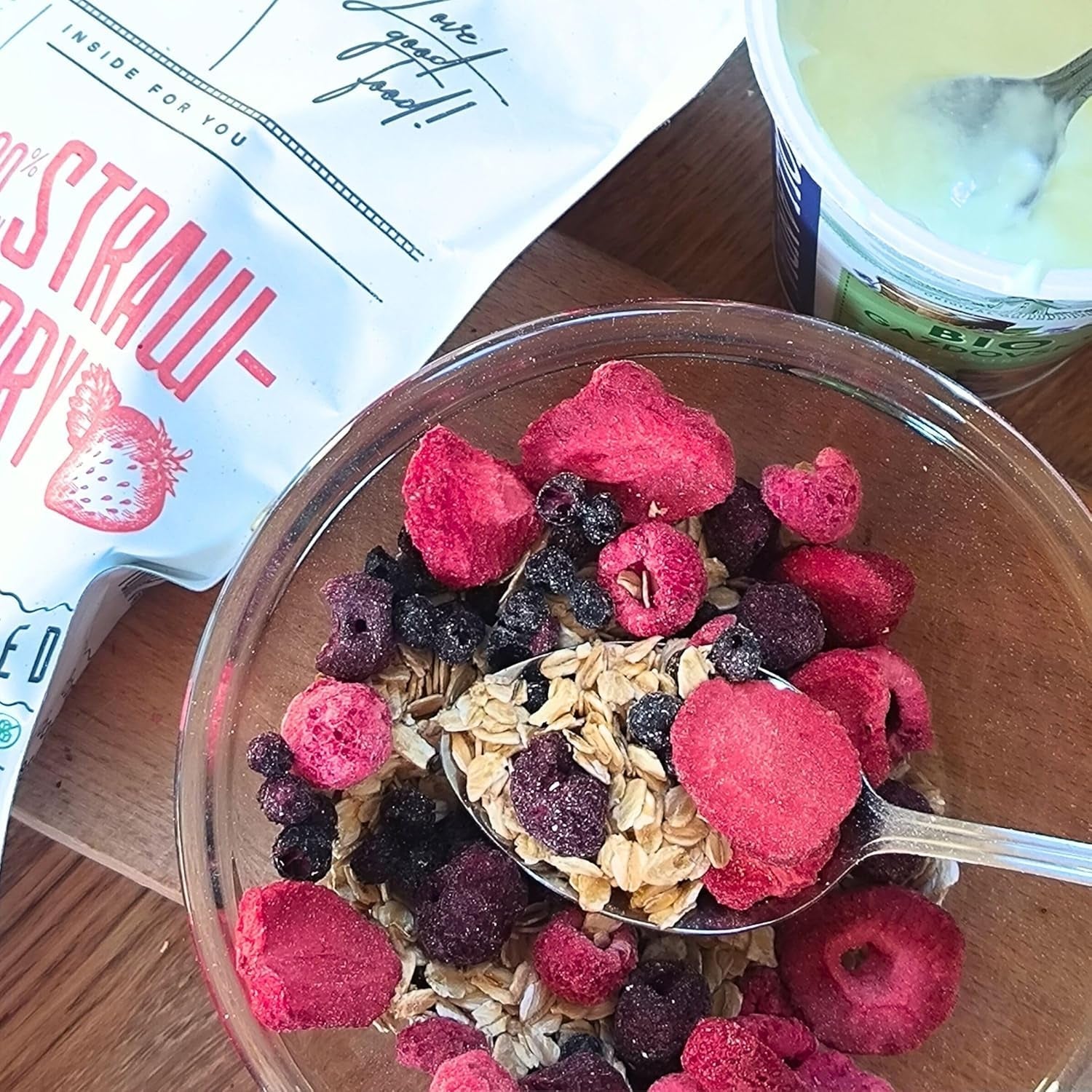 Mrazem sušené ovoce Super Berries | XL 300g Sušené ovoce bez cukru | Sušené ovoce | Sušené ovoce Lyofilizované Jahody Maliny Borůvky Lyofilizované ZingyZoo Dehydrované produkty Naty Shop