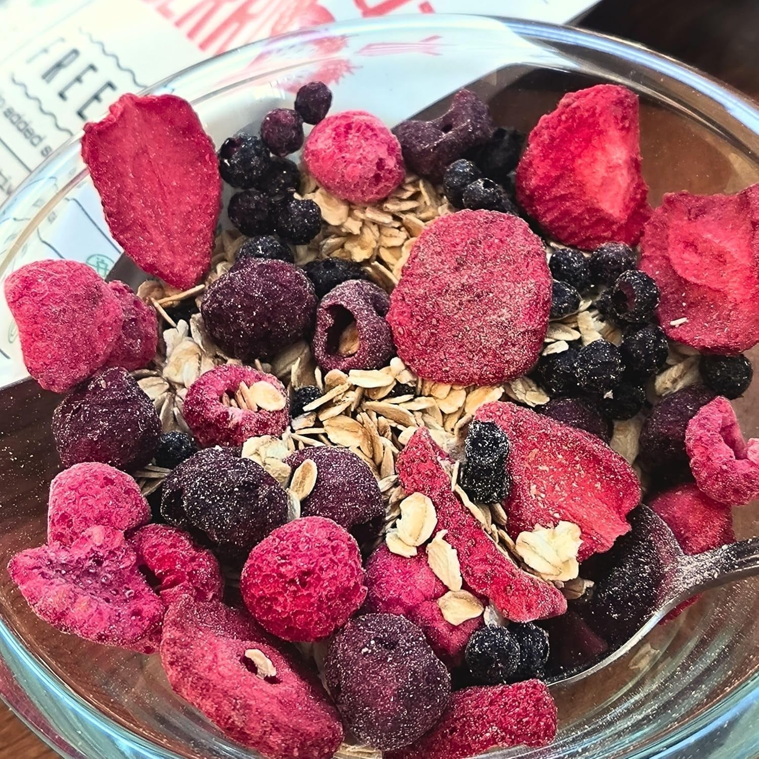 Mrazem sušené ovoce Super Berries | XL 300g Sušené ovoce bez cukru | Sušené ovoce | Sušené ovoce Lyofilizované Jahody Maliny Borůvky Lyofilizované ZingyZoo Dehydrované produkty Naty Shop