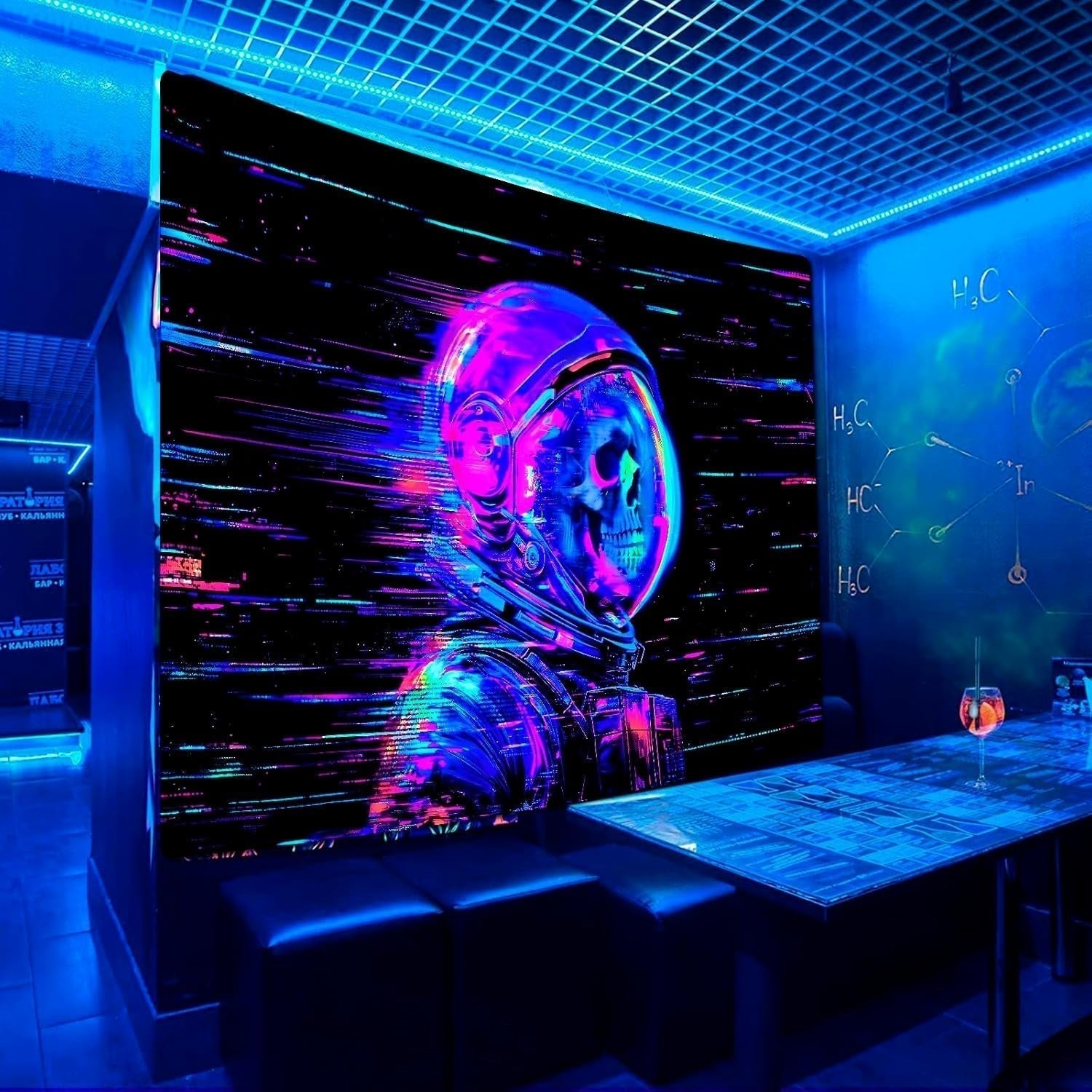 Tapiserie alishomtll fluorescenční lebka astronaut černé světlo Domů - Příslušenství a dekorace Naty Shop