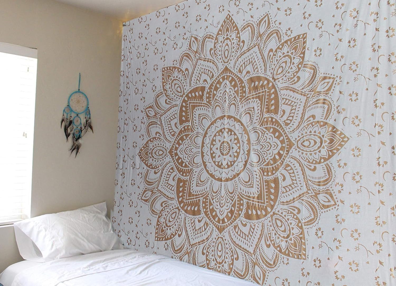 Gobelín zlatá metalická mandala Indický bavlněný plážový přehoz Casa - Doplňky a dekorace Naty Shop