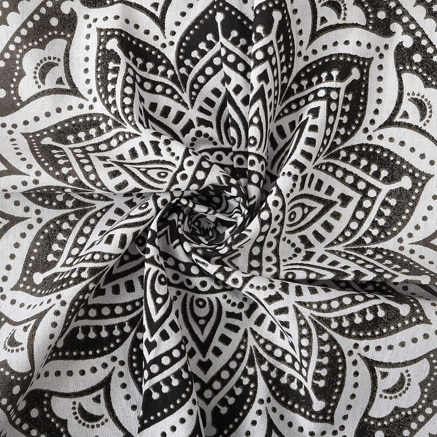 Tapiserie gobelín mandala šedá černá nástěnná látka Home - Doplňky a dekorace Naty Shop