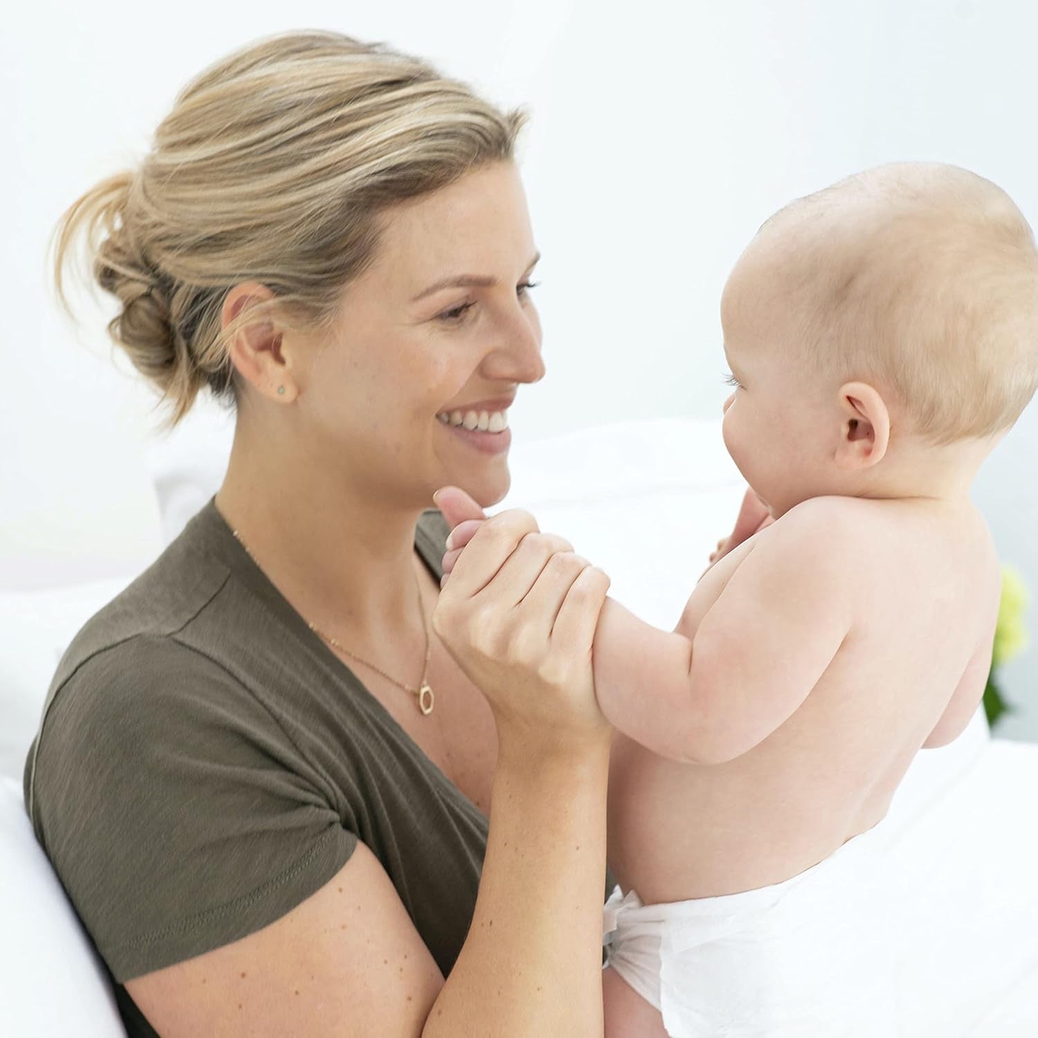 WELEDA Organic Baby Calendula Care Cream Body & Face 75ml - Pleťový krém / pleťový krém pro přírodní kosmetiku se sezamovým olejem a lanolinem pro péči o suchou pokožku. Hydratační pečující krém pro kojence a děti Děti - Koupel a péče o pleť Naty Shop