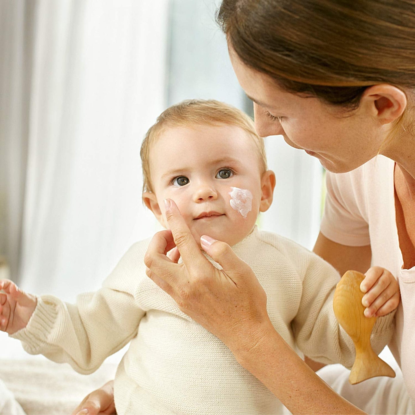 WELEDA Organic Baby Calendula Face Cream - Přírodní kosmetický hydratační krém s mandlovým olejem a včelím voskem pro péči o suchou pokožku. Přírodní pleťový krém pro miminka a děti (1x 50ml) Děti - Koupel a péče o pleť Naty Shop