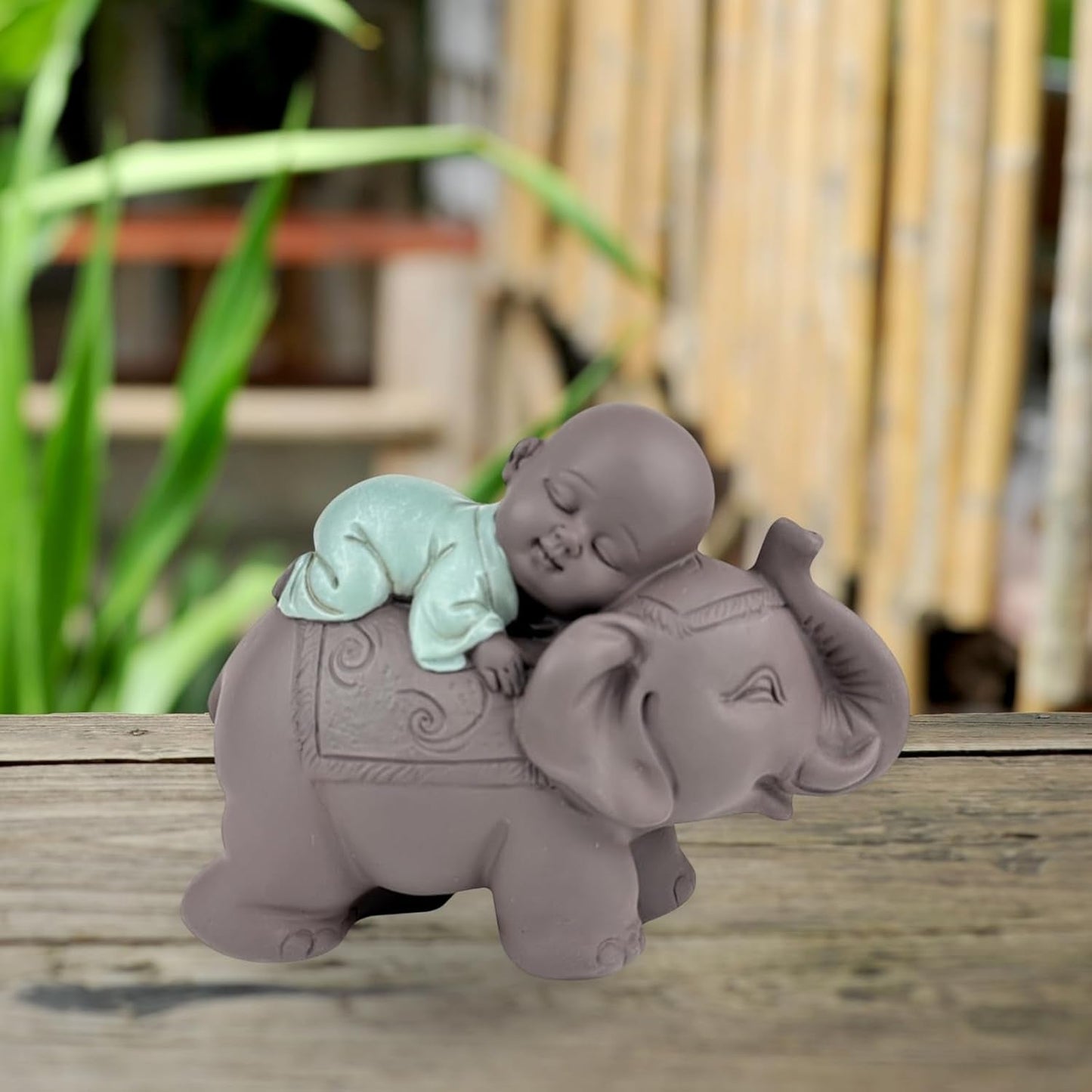 Socha Zen'Light Buddha Bonze Spící na slonovi - Zenová atmosféra ve vašem posvátném prostoru - krásná příznivá postava -V 9,5 cm, Hnědé a zelené Sošky a sochy Naty Shop